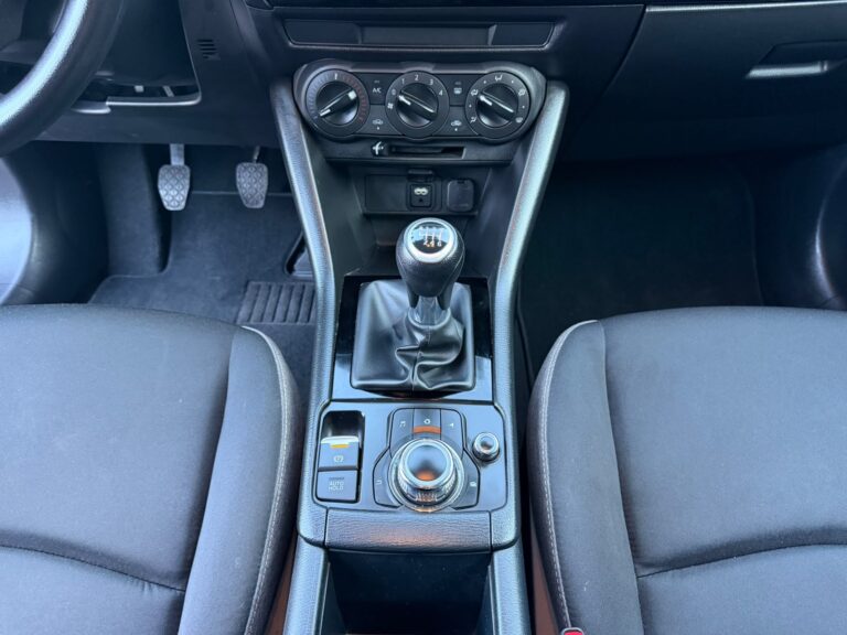 MAZDA 11