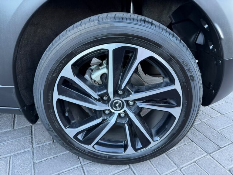 MAZDA 8